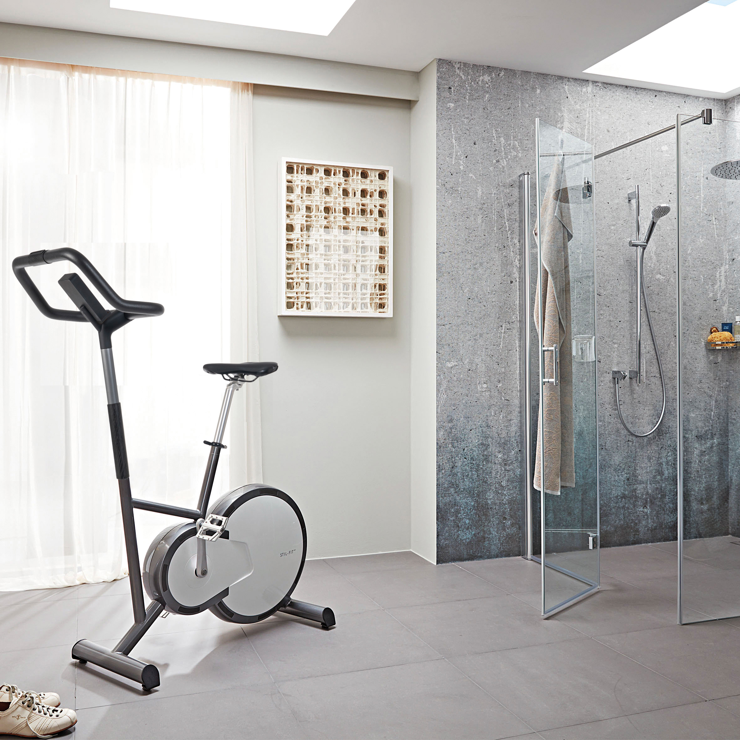 STIL-FIT Ergometer PURE im Badezimmer